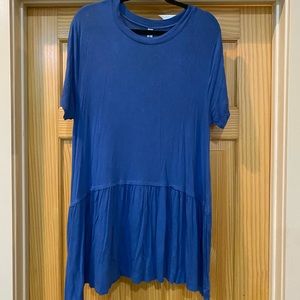 ⭐️Zenana Outfitters⭐️ Size M Ruffle Blouse Size M